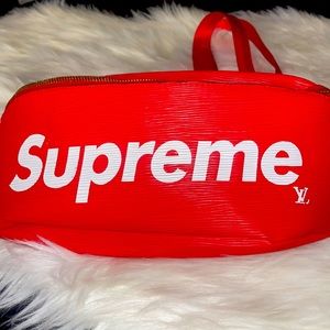 Supreme Fanny pack!